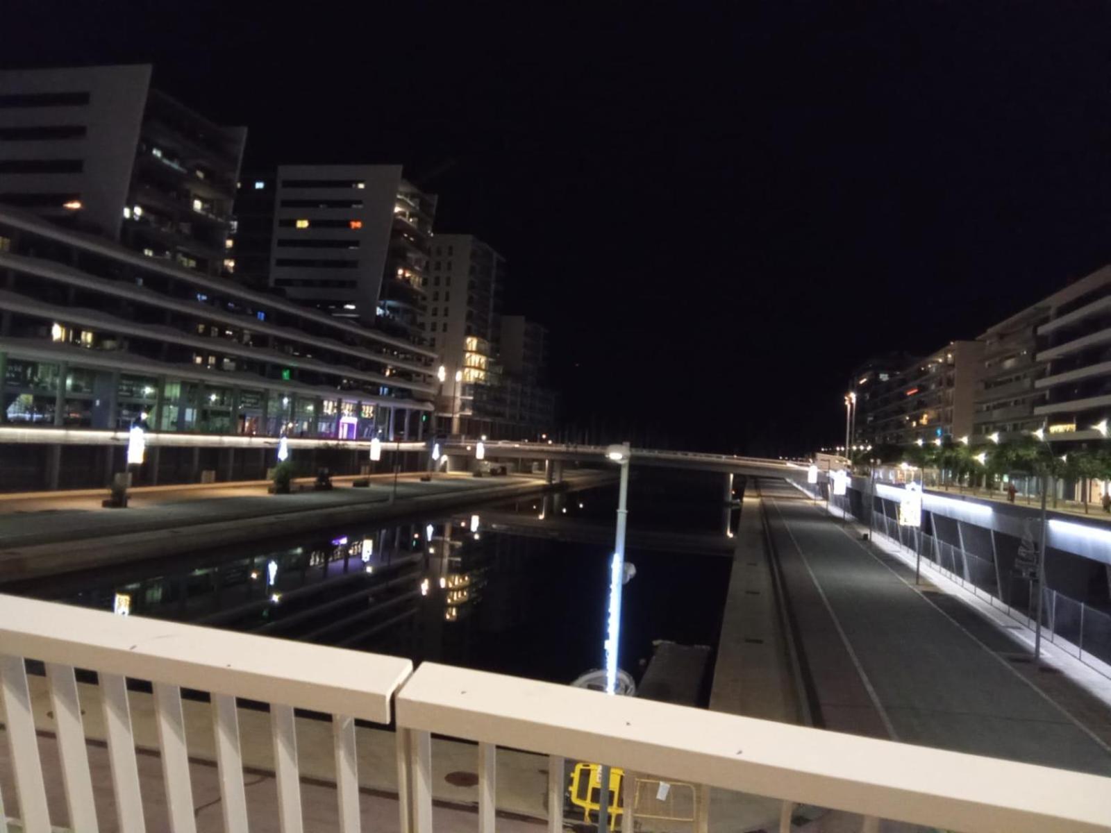 Ap4Us B1 - Apartment For Us - Sightseeing & Beach Near To Barcelona Badalona Exteriör bild